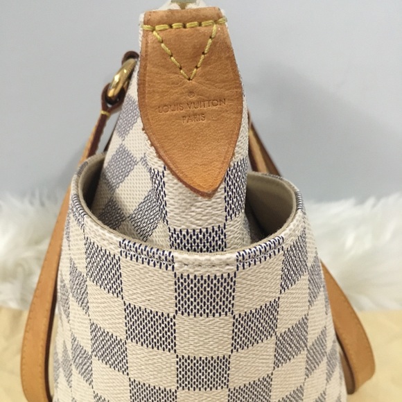 Wallet is SOLD LV Totally pm bag still available. - Picture 5 of 16